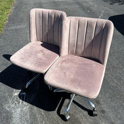 Cushion Chairs 