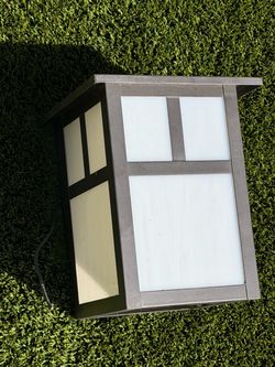 Craftsman/Mission wall light fixture