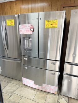 Stainless Steel French Door Refrigerator with Ice Dispenser