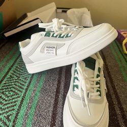 New White Fashion Sneakers