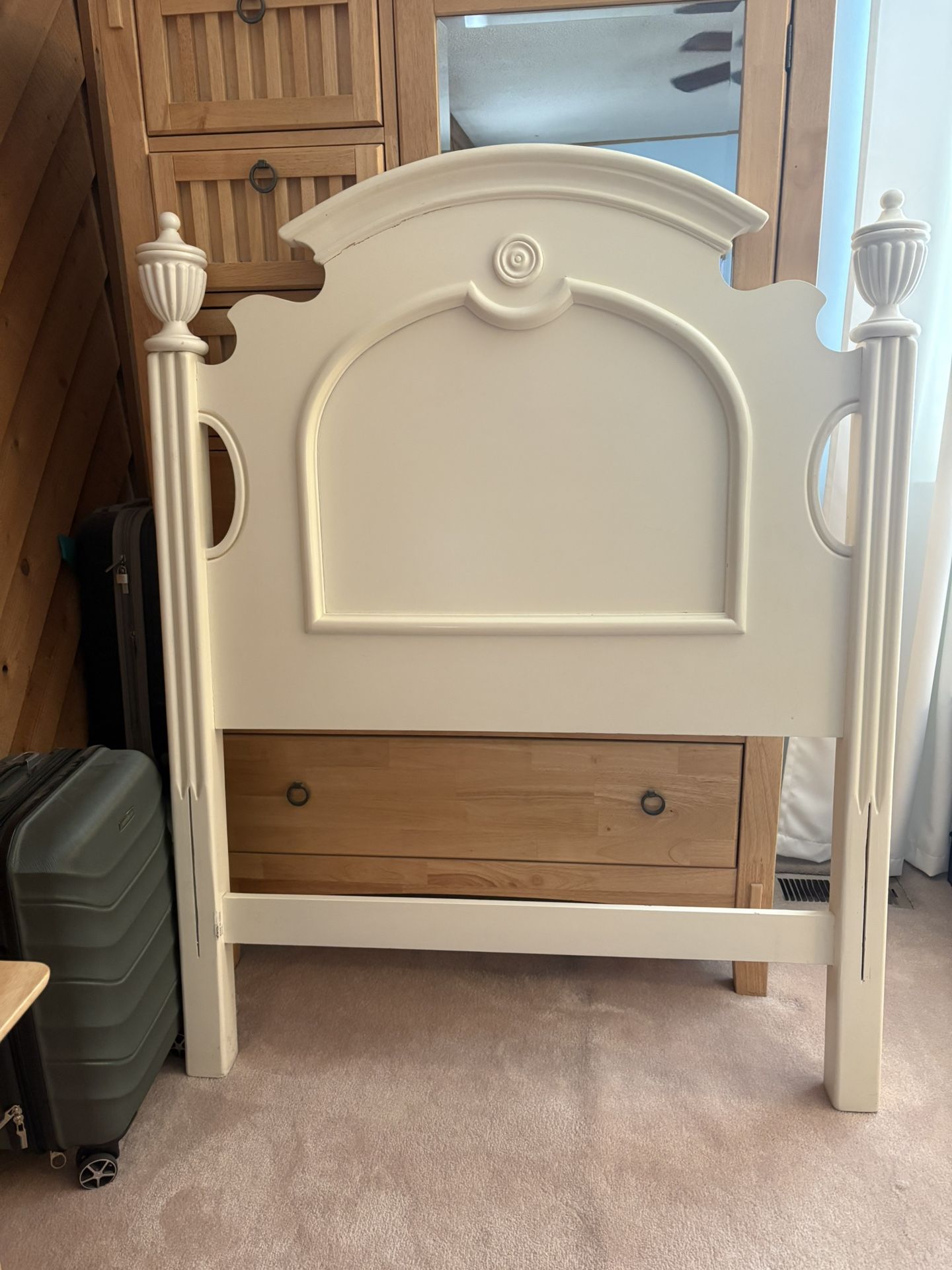 White Wooden Twin Bed