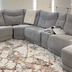 6-piece reclining Sectional