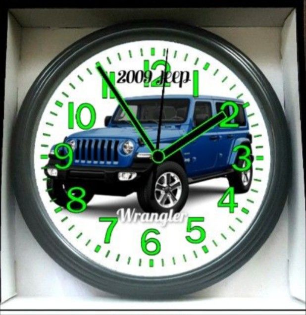2009 Jeep Wrangler Glow In The Dark Wall Clock New!