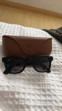 Ray-Ban matte Black Sunglasses with Case meta