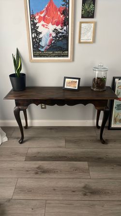 Dark Wood Queen Anne Console Table