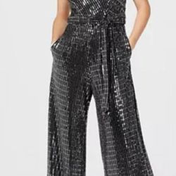 DONNA RICCO NEW YORK: SIZE 10 SEQUINED JUMP SUIT; CLASSY WIDE BOTTOM LEGS. PERFECT FOR NEW YEARS OR ANY CELEBRATION! 