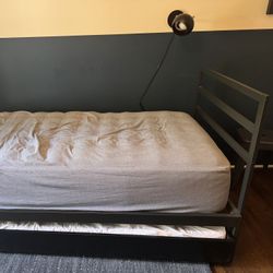 MUST GO !!! Room And Board Metal Frame Platform Twin Bed 