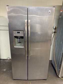 GE Stainless Steel Side By Side Refrigerator