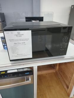 $339 GE 2.2 Cu Ft counter top microwave with extra large turn table