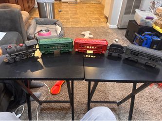 Vintage Cast Iron Train Set – 5 Pieces – Great Condition