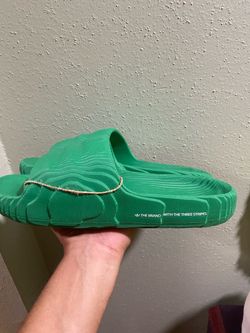 Adilette 22 "Green" slides Size 12 Like new