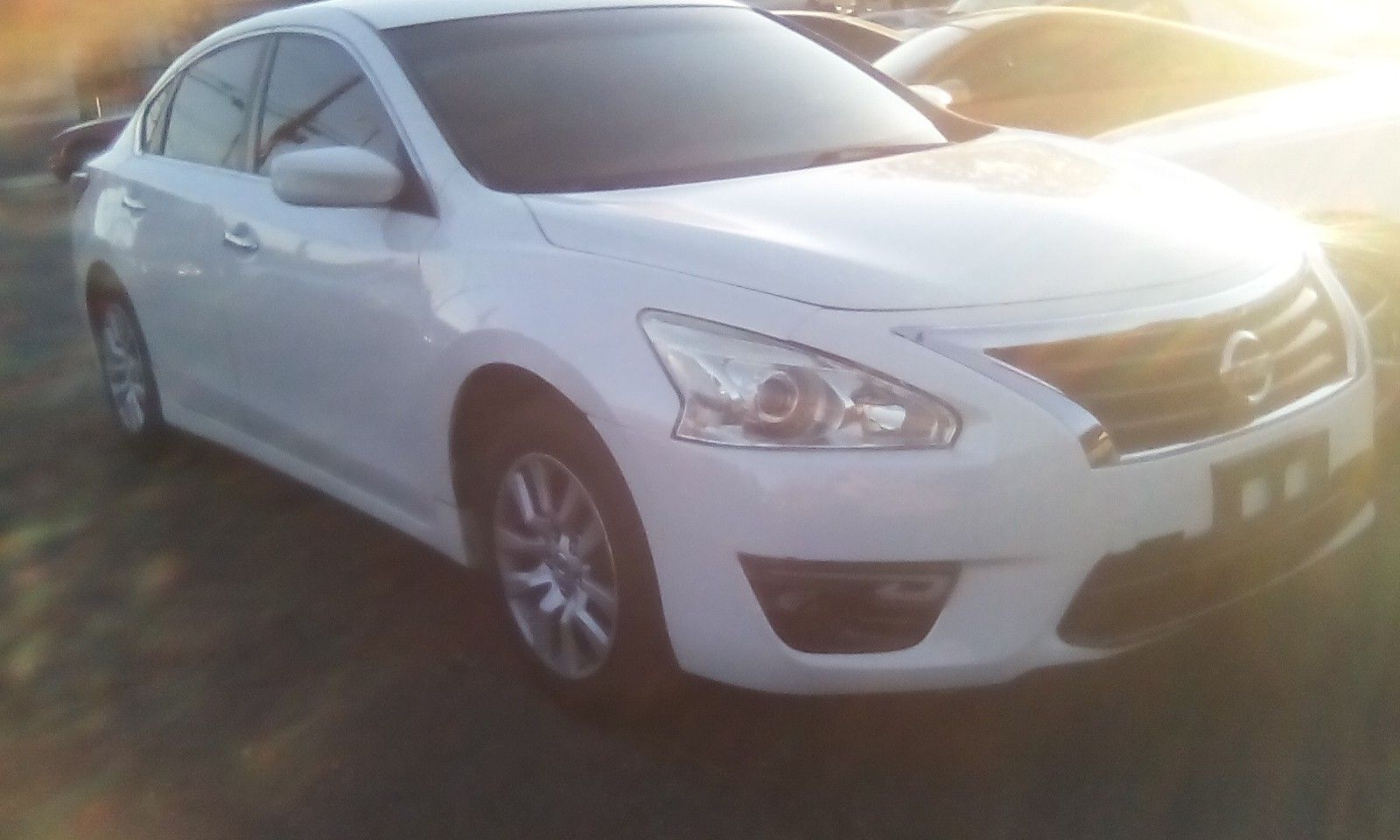 2013 Nissan Altima. Pagos de $200