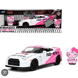 Hello Kitty Nissan GTR
