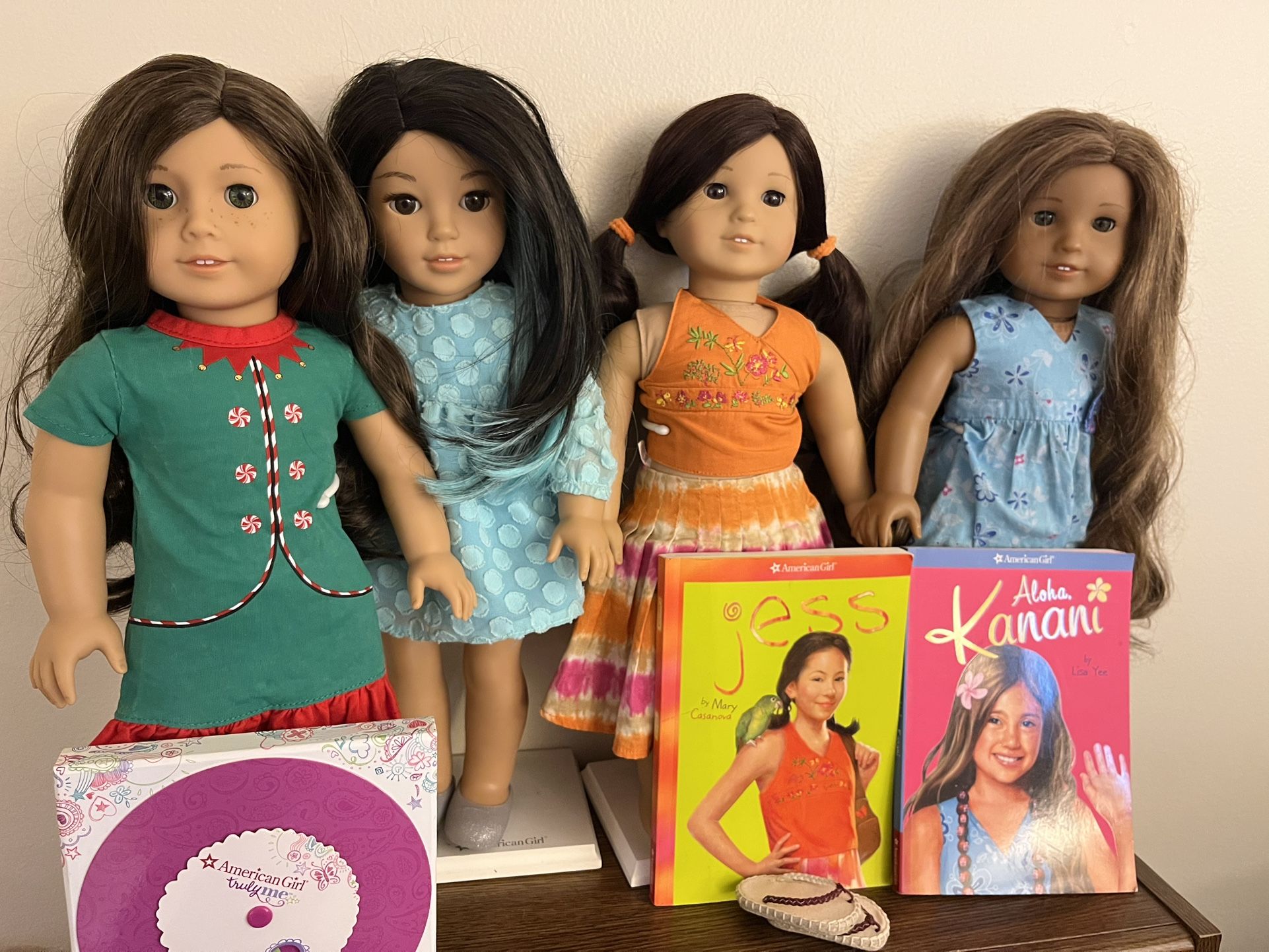 American Girl Doll Jess In Meet Outfit W Book