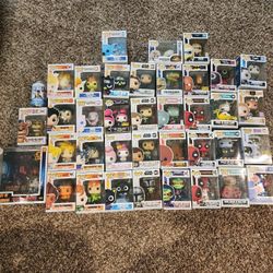 38 Funko Pops