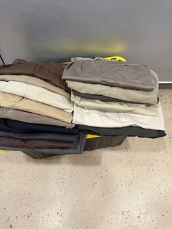 17 men’s pants  great condition size 38 x 30 and also 36 x 30 $25 for all less than $1.50 each great bargain