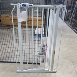 Dog/child Gate Up To 51 In Wide 41 In Tall