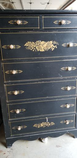 Antique Vintage dresser Bureau chest