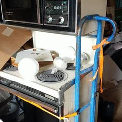 Vintage Stove Microwave And Hood Combo