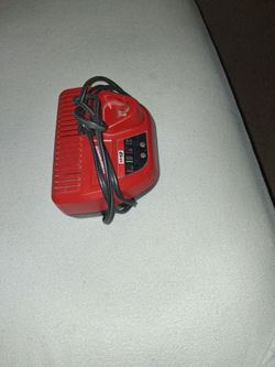 M12 milwakee charger