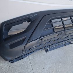 2018 - 2020 VOLKSWAGEN ATLAS FRONT LOWER BUMPER TEXTURE GENUINE OEM. Y1