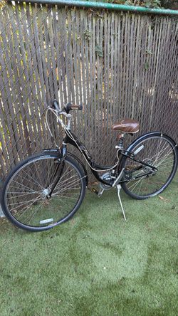 Trek Women's City Commuter Bike