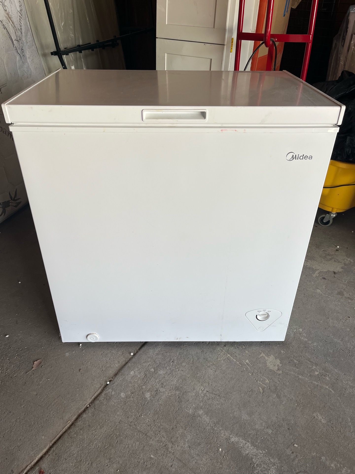 Midea 7 cu ft deep freezer