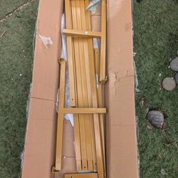 Gold Metal Arch 8ft x8 ft * YES , IT'S STILL AVAILABLE*