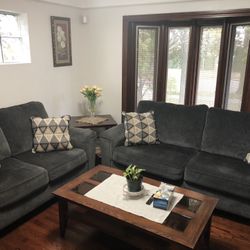 Three-piece couches with A Set Of Tables