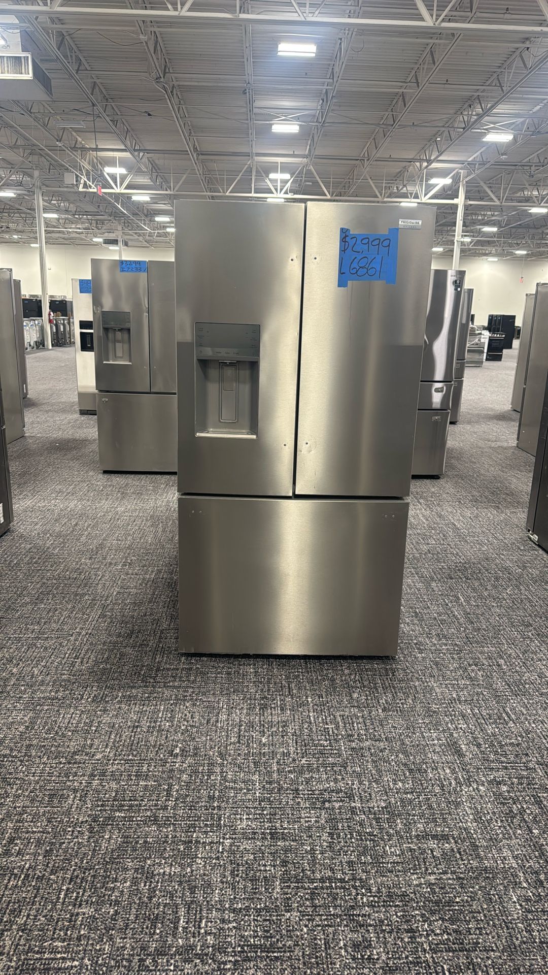 Refrigerator 