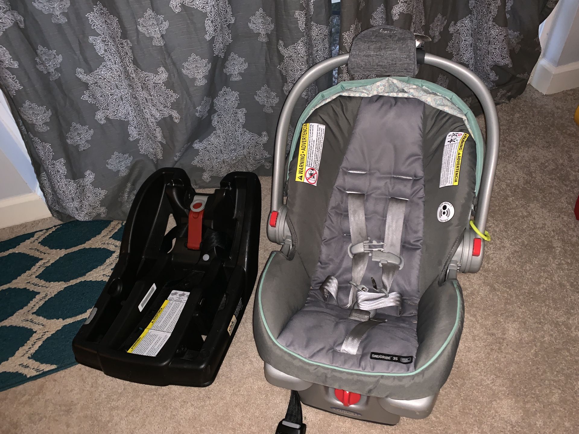 Graco snugride 35 click & connect car seat w/ two bases