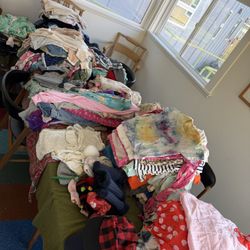 FREE!! Baby, Toddler And Kid Clothes. Infant - 5/6. Toys/books And More !