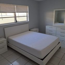 NEW BEDROOM SET - NUEVO JUEGO DE CUARTO 