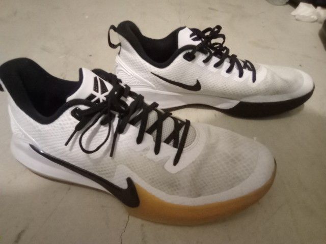 Nike Mamba Focus Size 13