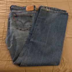 Levi’s  Jeans Misses Size 14M