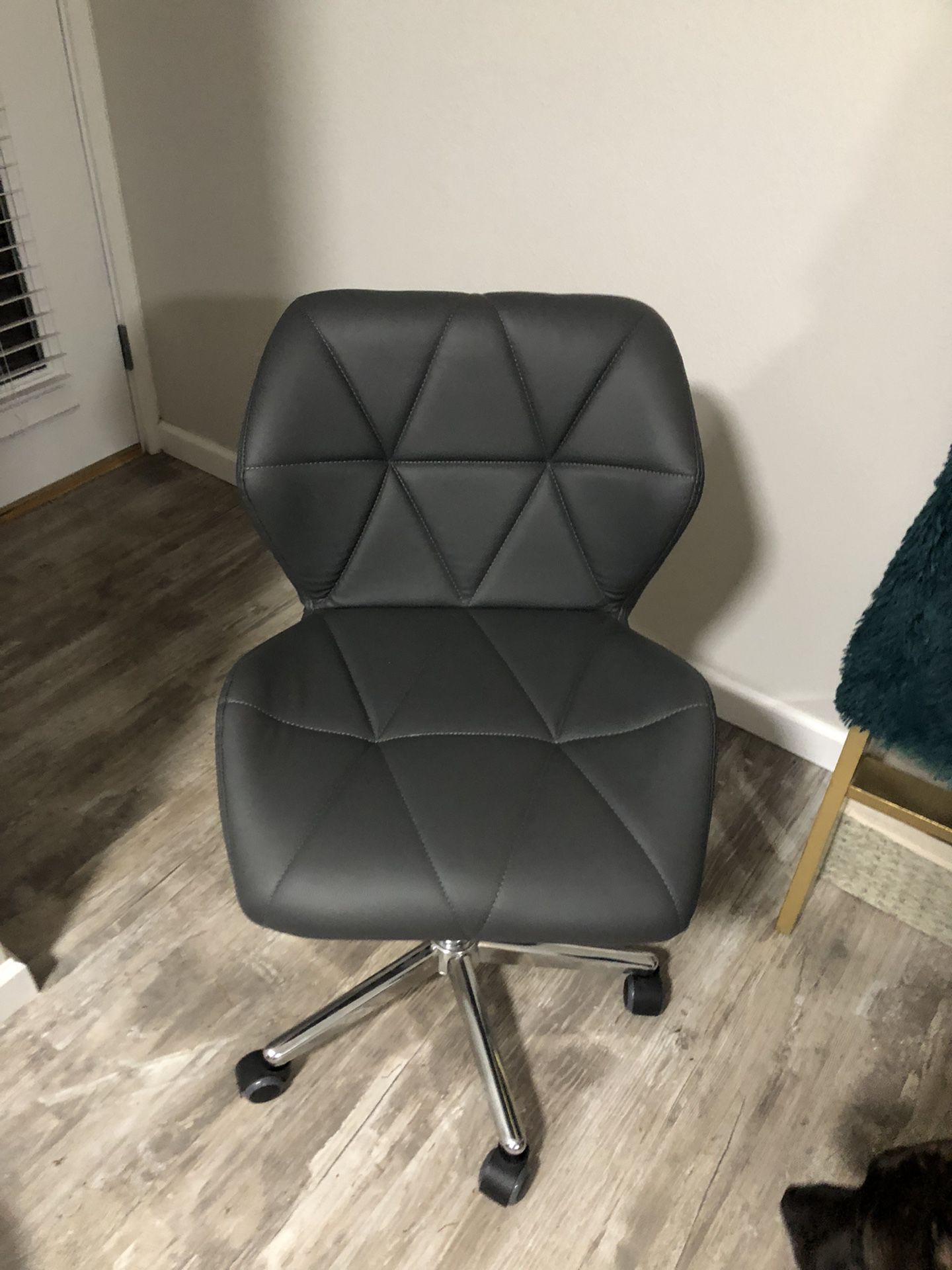 Grey Desk Chair