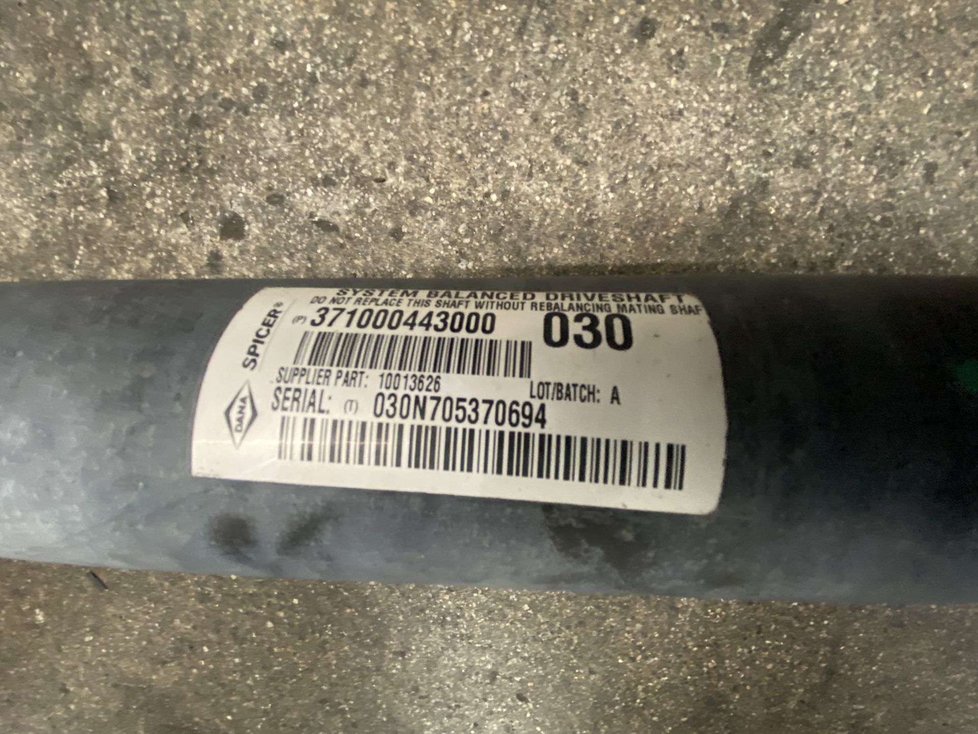 Tacoma 16-23 2wd Driveshaft. Read Description