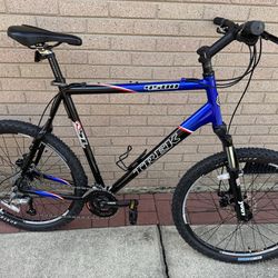 Trek 4500 XL aluminum frame disc brakes