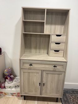 Light Wood Storage Cabinet with Hutch