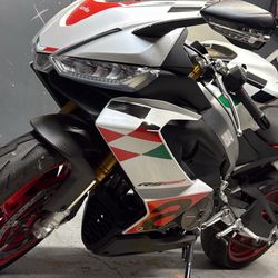 Aprilia 2024   Rs660