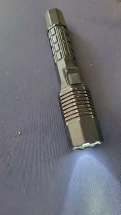 Pelican 7060 Tactical Flash Light