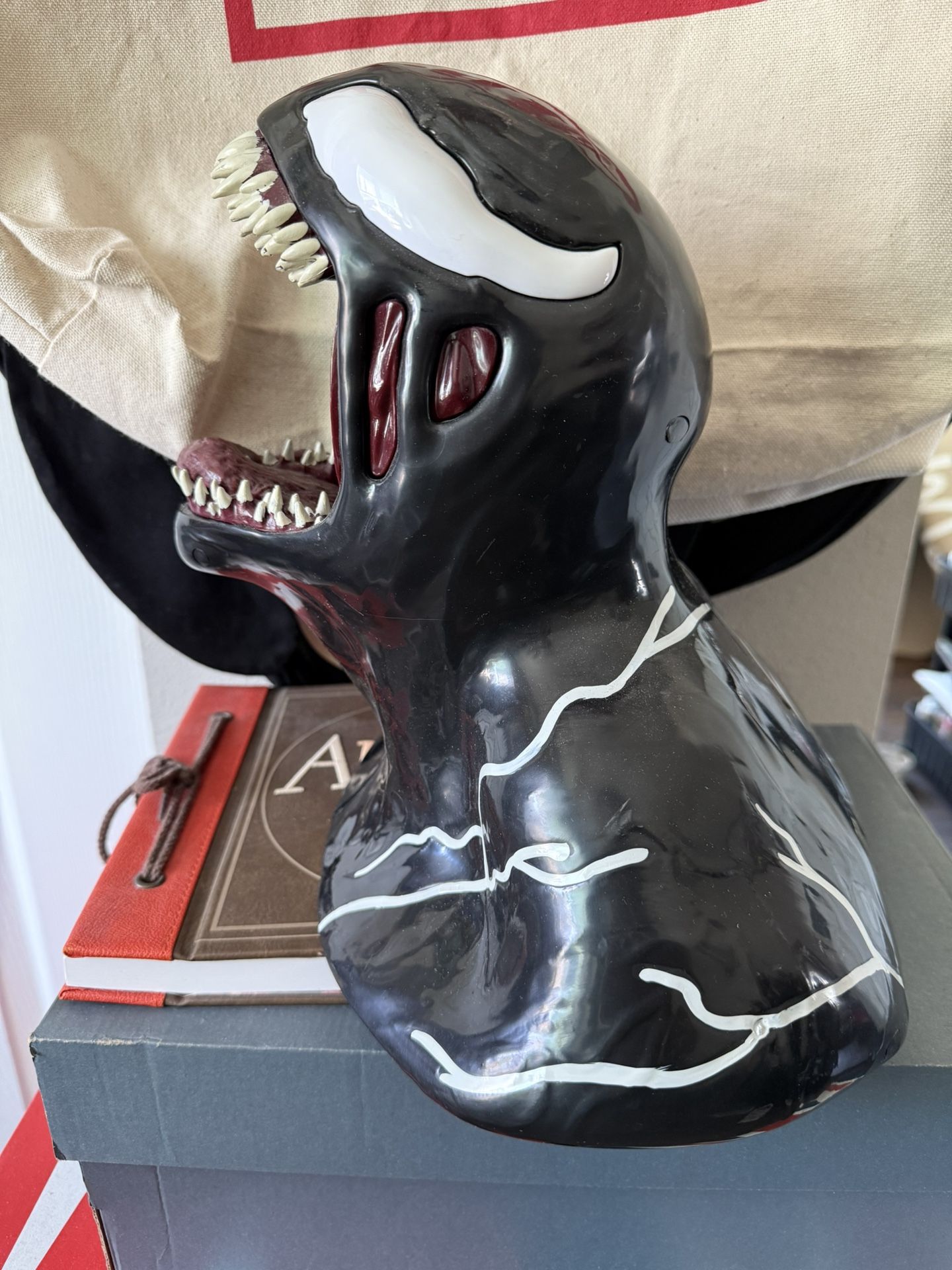 Venom Popcorn Bucket