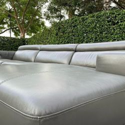 Couch/Sofa Sectional - 3 Months Old - Gray - Recliner - Delivery Available 🚛
