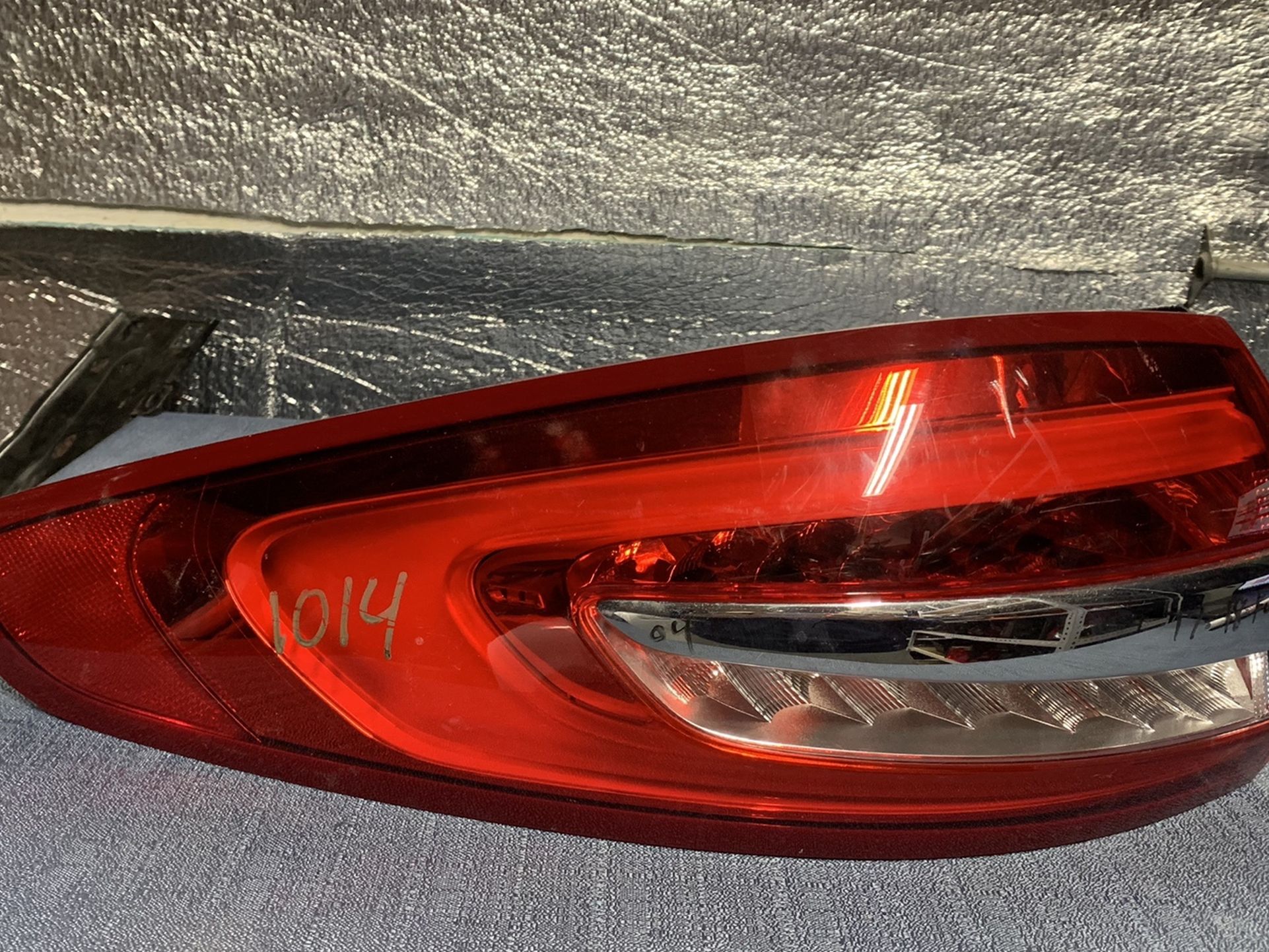 2017 2018 Ford Fusion tail light taillight