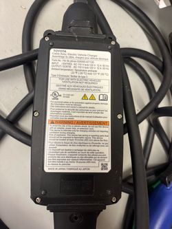 New TOYOTA/LEXUS Level 1 or 2 Charging Cable OEM G9060-47130