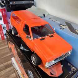 Redcat racing a Nissan hardbody dancing bed RC lowrider brand new special summer deal in store $650 plus tax