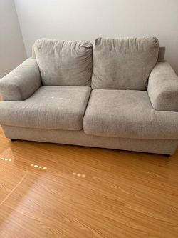 Free love seat