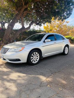 2011 Chrysler 200