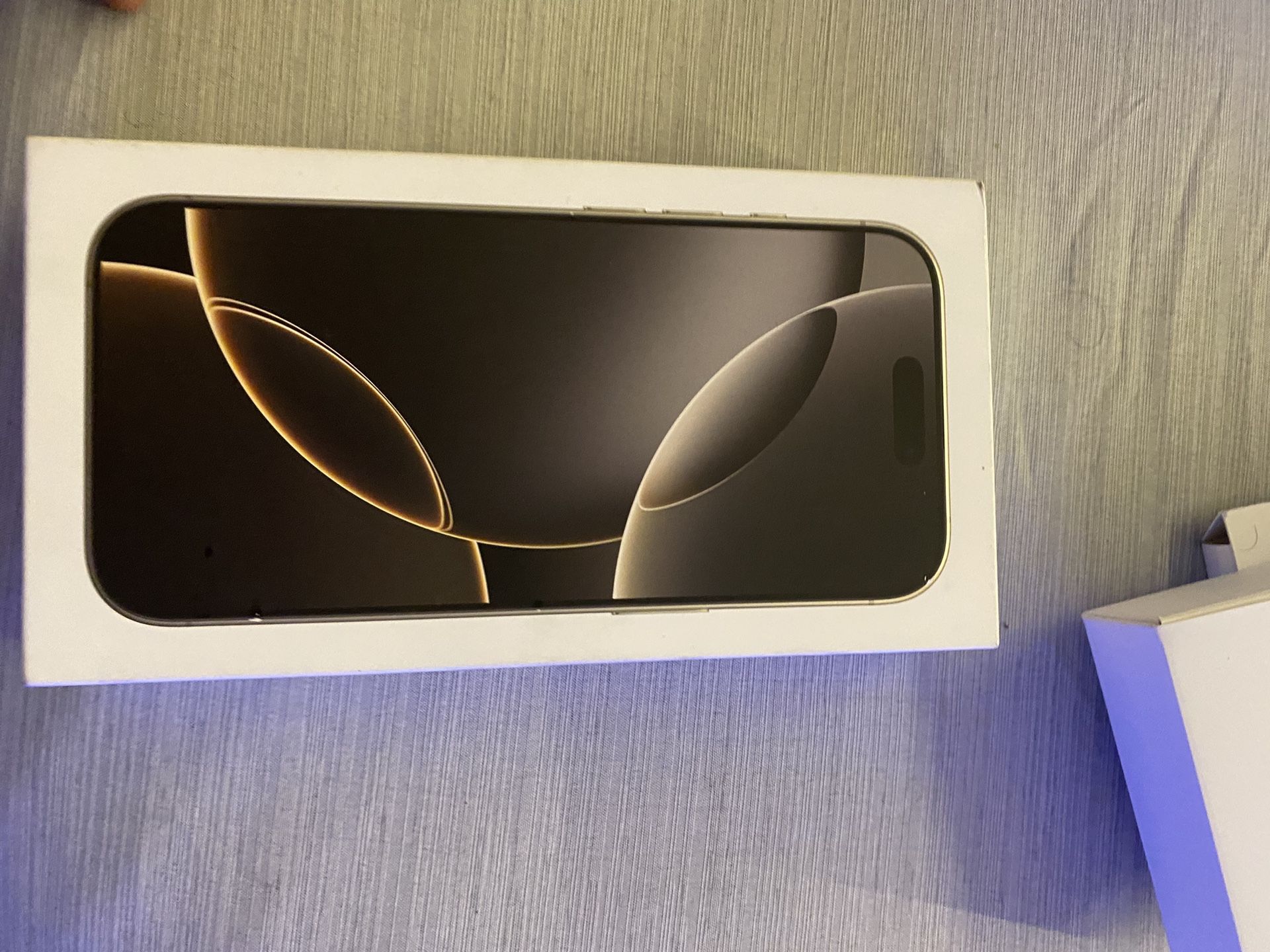 iPhone 16 128GB