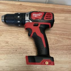 New Milwaukee Drill M18 (Tool Only Solo Herramienta)